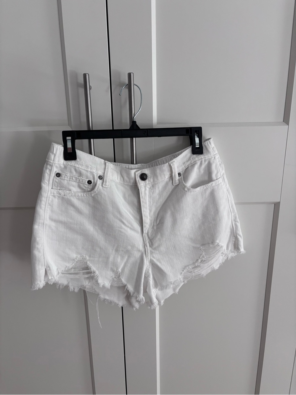 Aerie Daydream White Distressed Denim Short